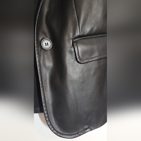 Halogen Faux Leather Blazer - Picture 5 of 10
